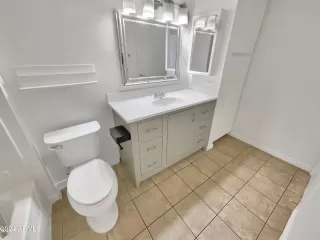 Photo #4: 6722253 Listing