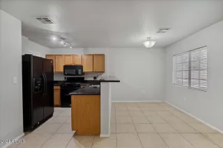 Photo #2: 6722292 Listing 