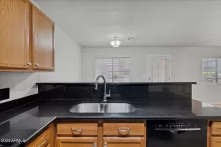 Photo #3: 6722292 Listing 