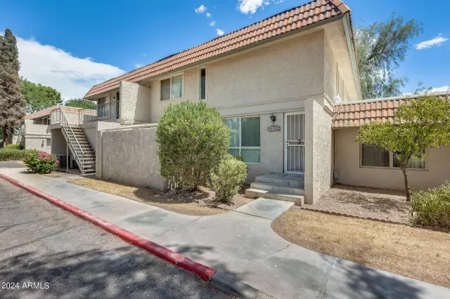 MLS: 6722352 Condo For Sale