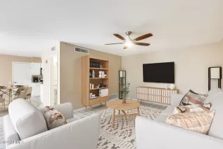 Photo #1: 6722352 Listing