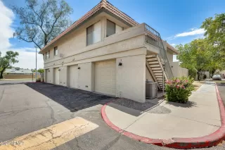 Photo #3: 6722352 Listing