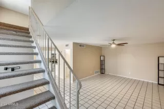 Photo #5: 6722352 Listing