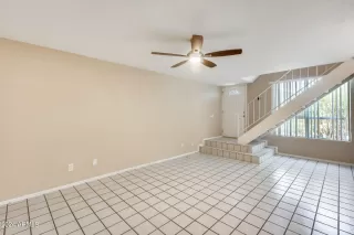 Photo #6: 6722352 Listing