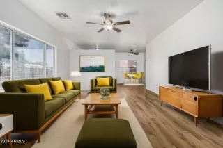 Photo #3: 6722566 Listing 