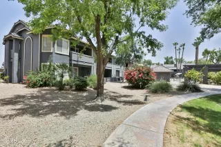 Photo #2: 6722628 Listing 