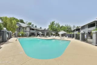 Photo #6: 6722628 Listing 