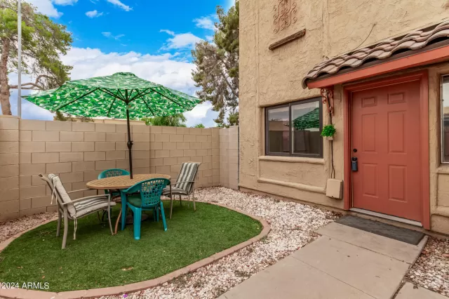 MLS: 6723546 Condo For Sale