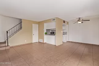 Photo #5: 6723546 Listing