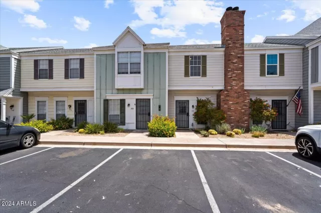 MLS: 6723633 Condo For Sale