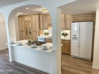 Photo #2: 6724286 Listing