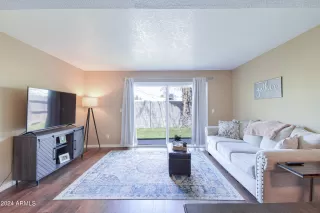 Photo #2: 6724549 Listing 