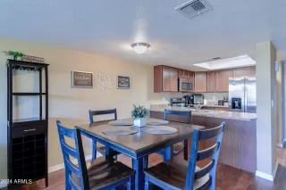 Photo #6: 6724549 Listing 