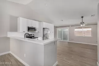 Photo #6: 6724651 Listing