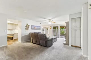 Photo #2: 6724877 Listing 