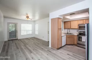 Photo #3: 6724952 Listing