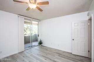 Photo #5: 6724952 Listing