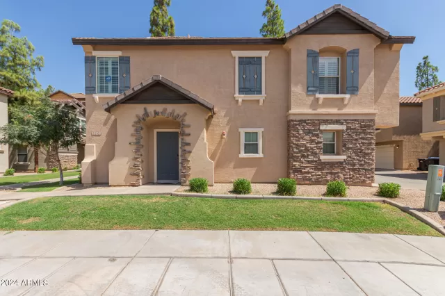 MLS: 6725038 Condo For Sale