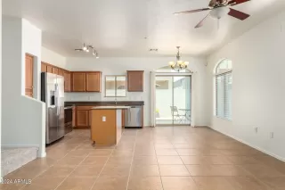 Photo #3: 6725148 Listing