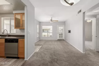 Photo #2: 6725197 Listing