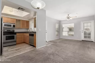 Photo #3: 6725197 Listing