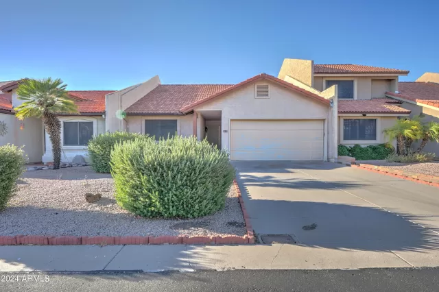 MLS: 6725233 Condo For Sale