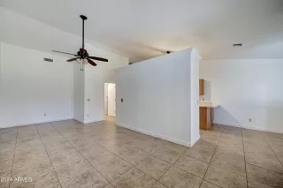 Photo #6: 6725233 Listing 