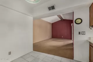 Photo #4: 6725334 Listing