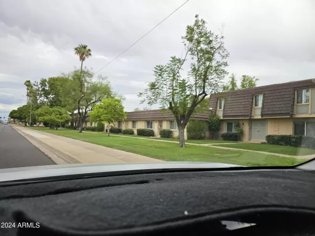 MLS: 6725365 Condo For Sale