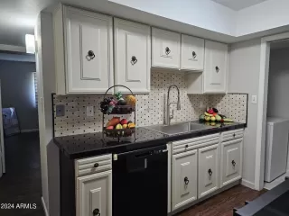 Photo #3: 6725365 Listing 