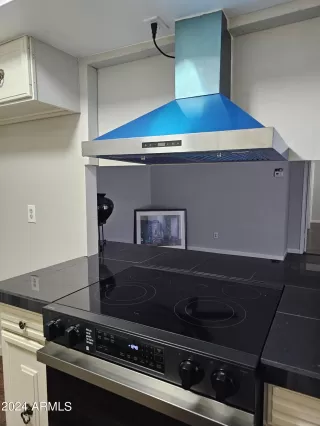 Photo #4: 6725365 Listing 