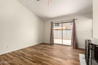 Photo #6: 6725479 Listing