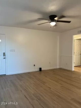 Photo #3: 6725658 Listing