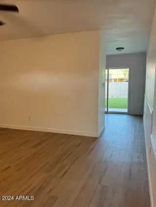 Photo #5: 6725658 Listing