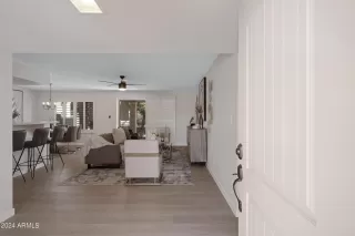 Photo #4: 6725766 Listing