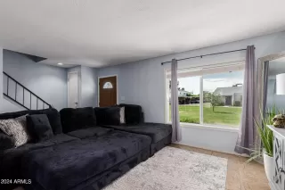 Photo #2: 6725783 Listing