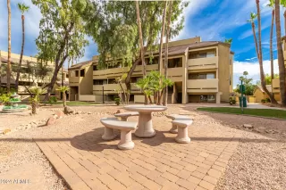 Photo #3: 6725822 Listing