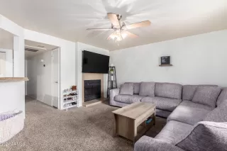 Photo #5: 6725822 Listing