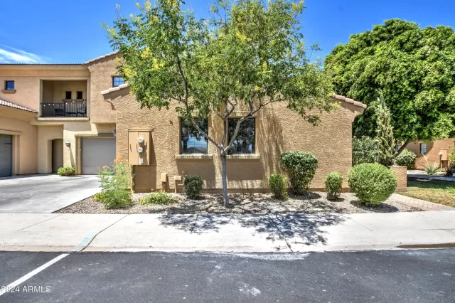 MLS: 6725851 Condo For Sale