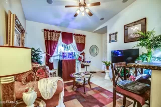 Photo #3: 6725851 Listing 