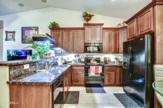 Photo #4: 6725851 Listing 