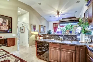 Photo #6: 6725851 Listing 