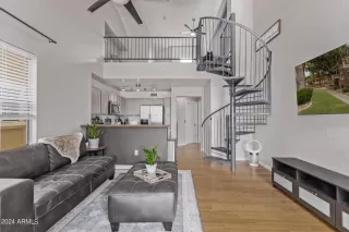 Photo #3: 6725865 Listing 