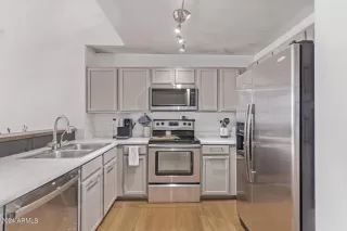 Photo #6: 6725865 Listing 