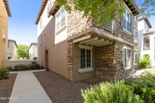 Photo #1: 6725906 Listing 