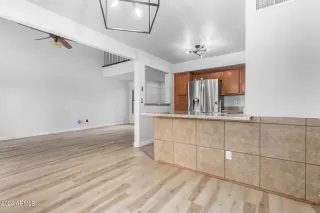 Photo #4: 6726105 Listing