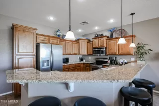 Photo #2: 6726290 Listing