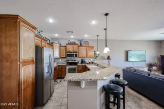 Photo #5: 6726290 Listing