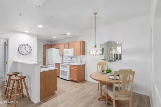 Photo #1: 6726562 Listing 