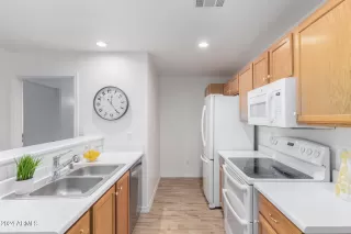 Photo #2: 6726562 Listing 